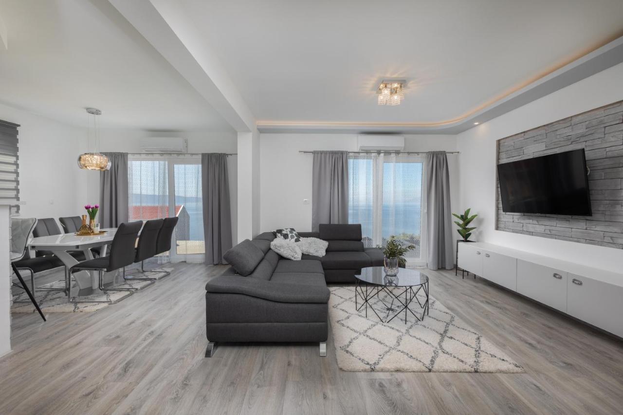 Luxury Holiday Home Dioniz Подгора Номер фото